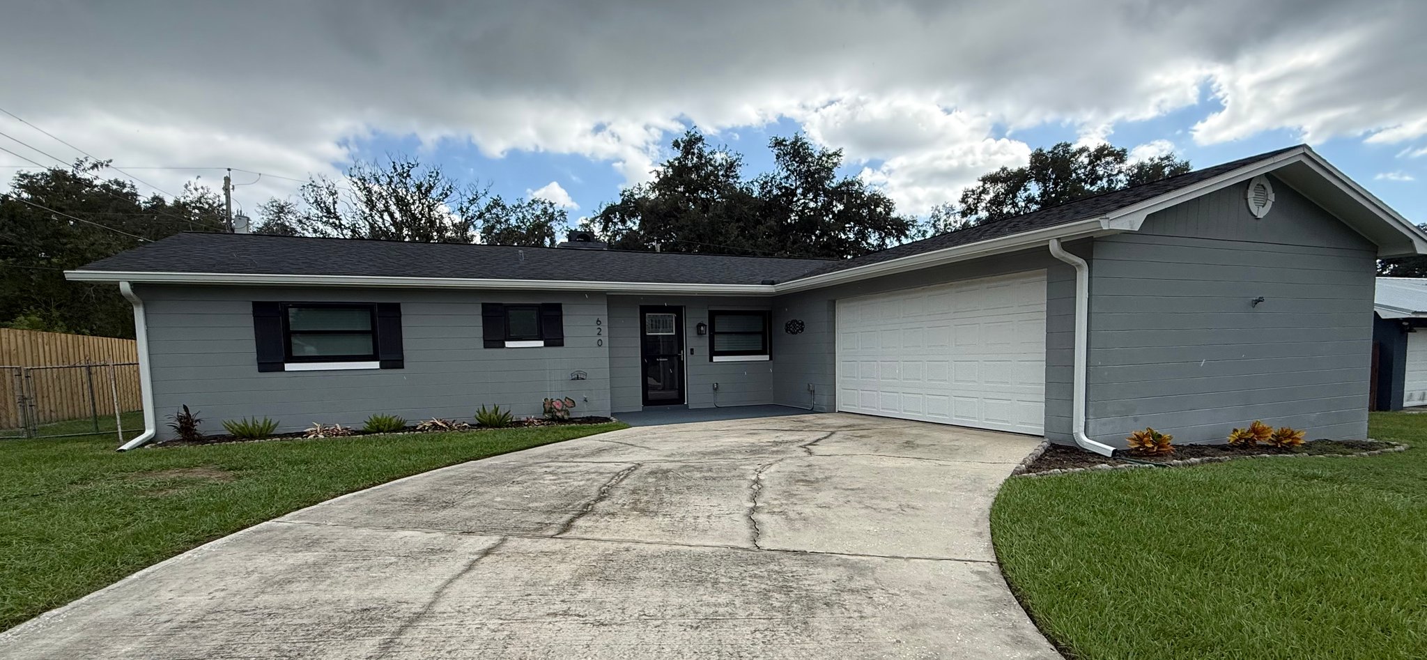 Lakeland House: 620 Travis Cir