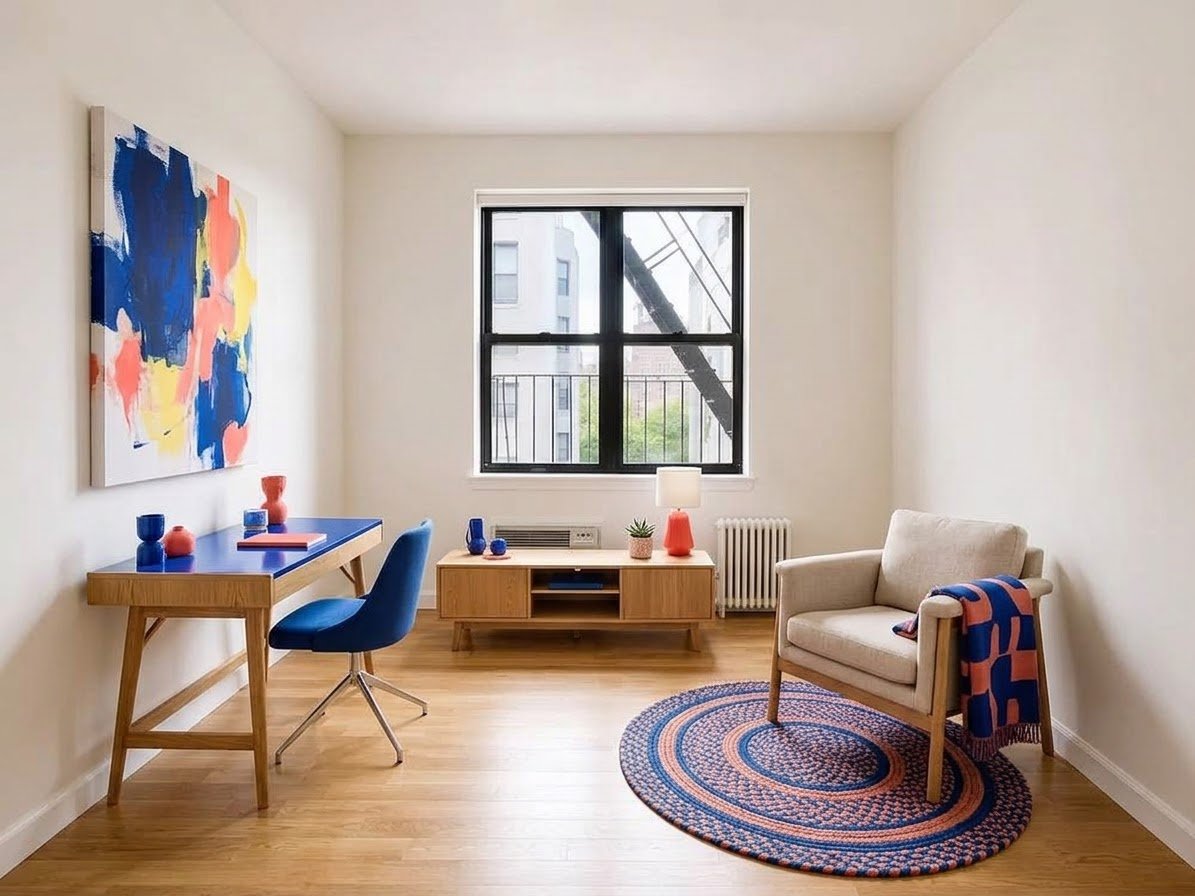 New York Apartment: 225 E 10th St