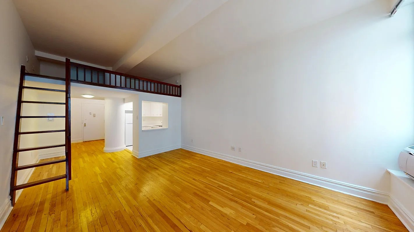 New York Apartment: 1 Astor Place