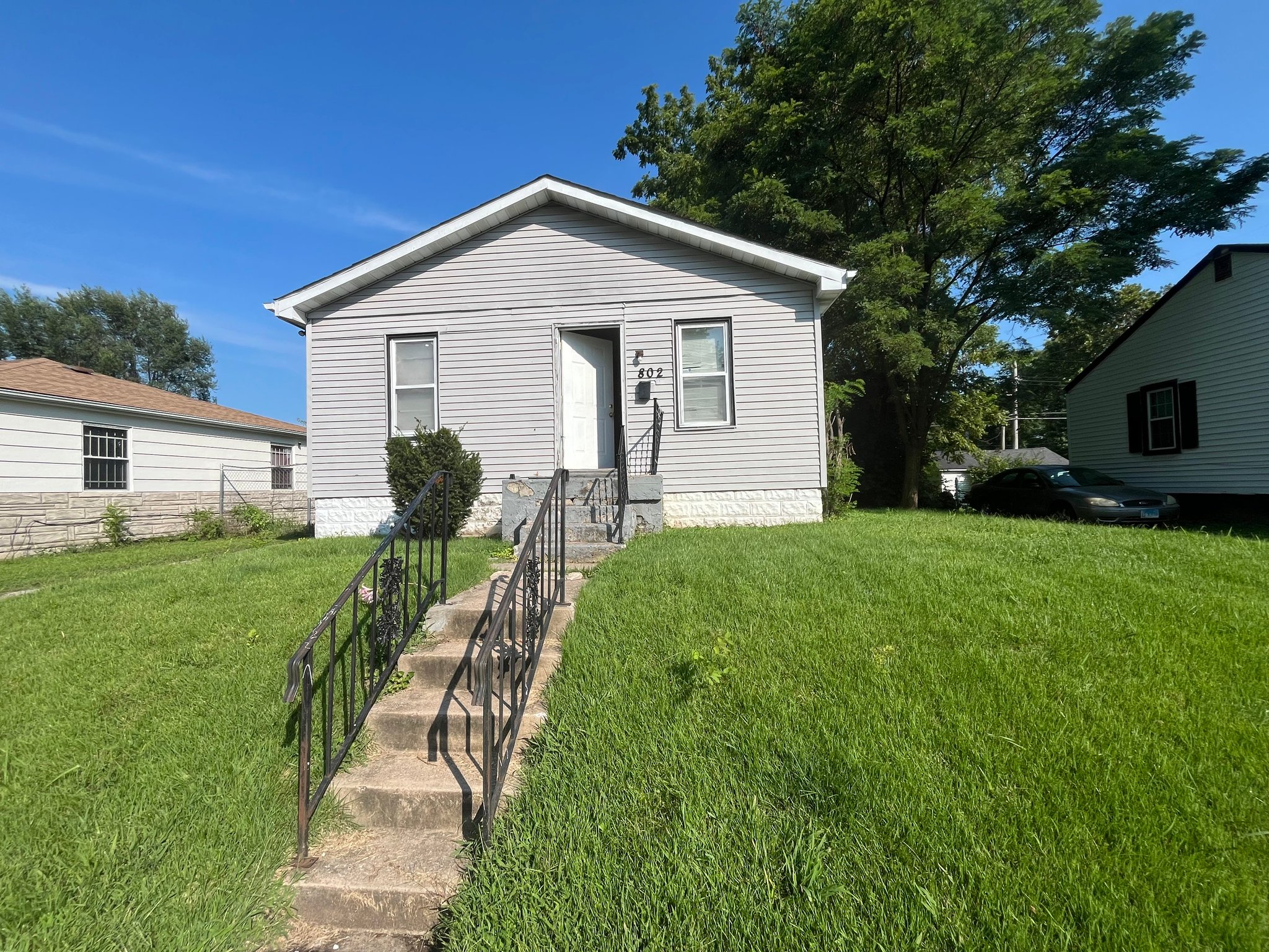 East St. Louis House: 802 N 71st St.