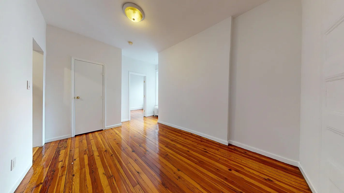 New York Apartment: 1427 York Ave