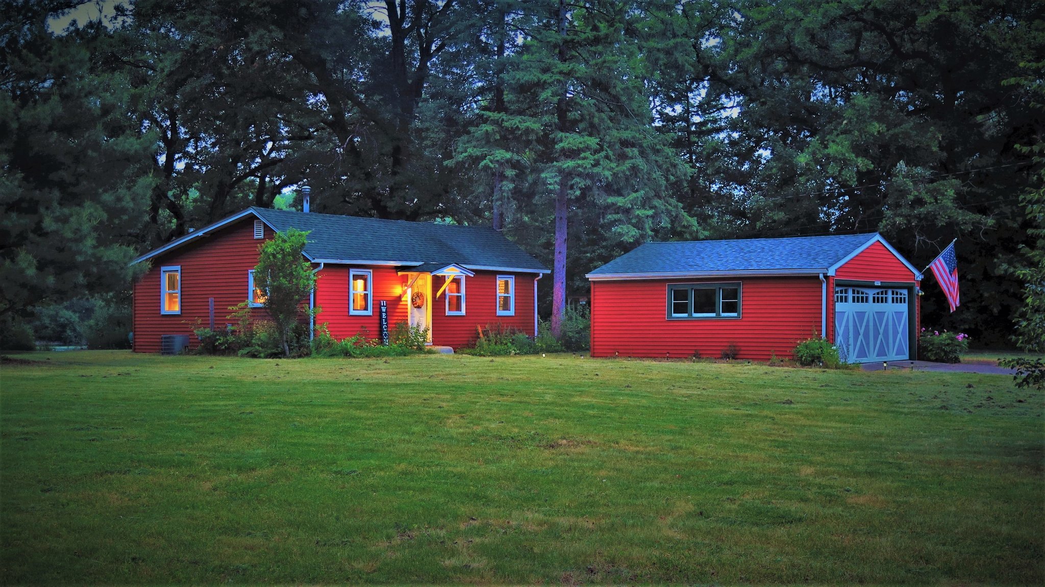South Elgin House: 35W497 Blackhawk Dr.