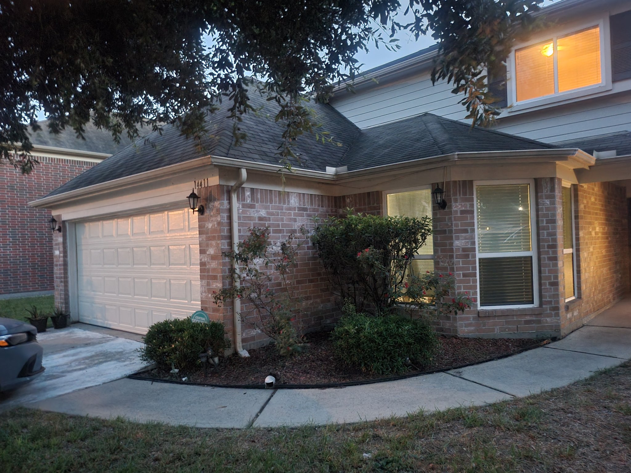 Houston House: 14411 Leafy Tree Dr