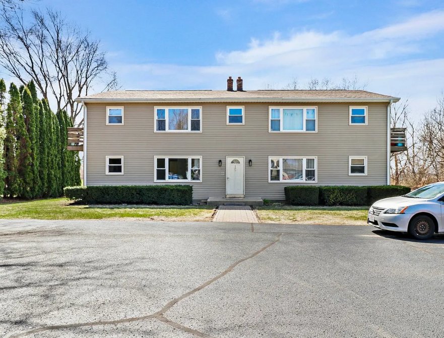 Watertown Multiplex: 15 Pine ridge Ct