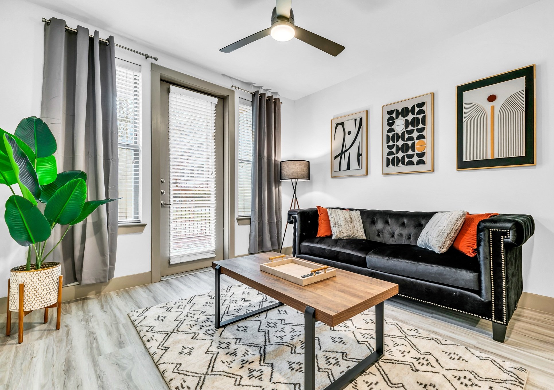 FARMERS BRANCH Apartment: 2051 WITTINGTON PL