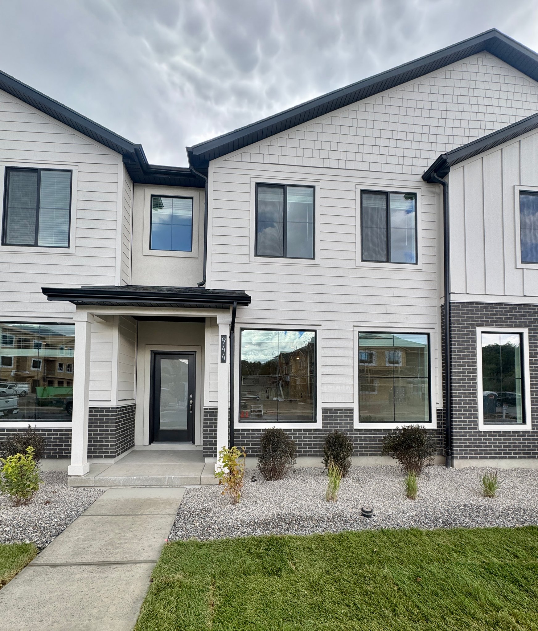 Spanish Fork Townhome: 944 S 320 E