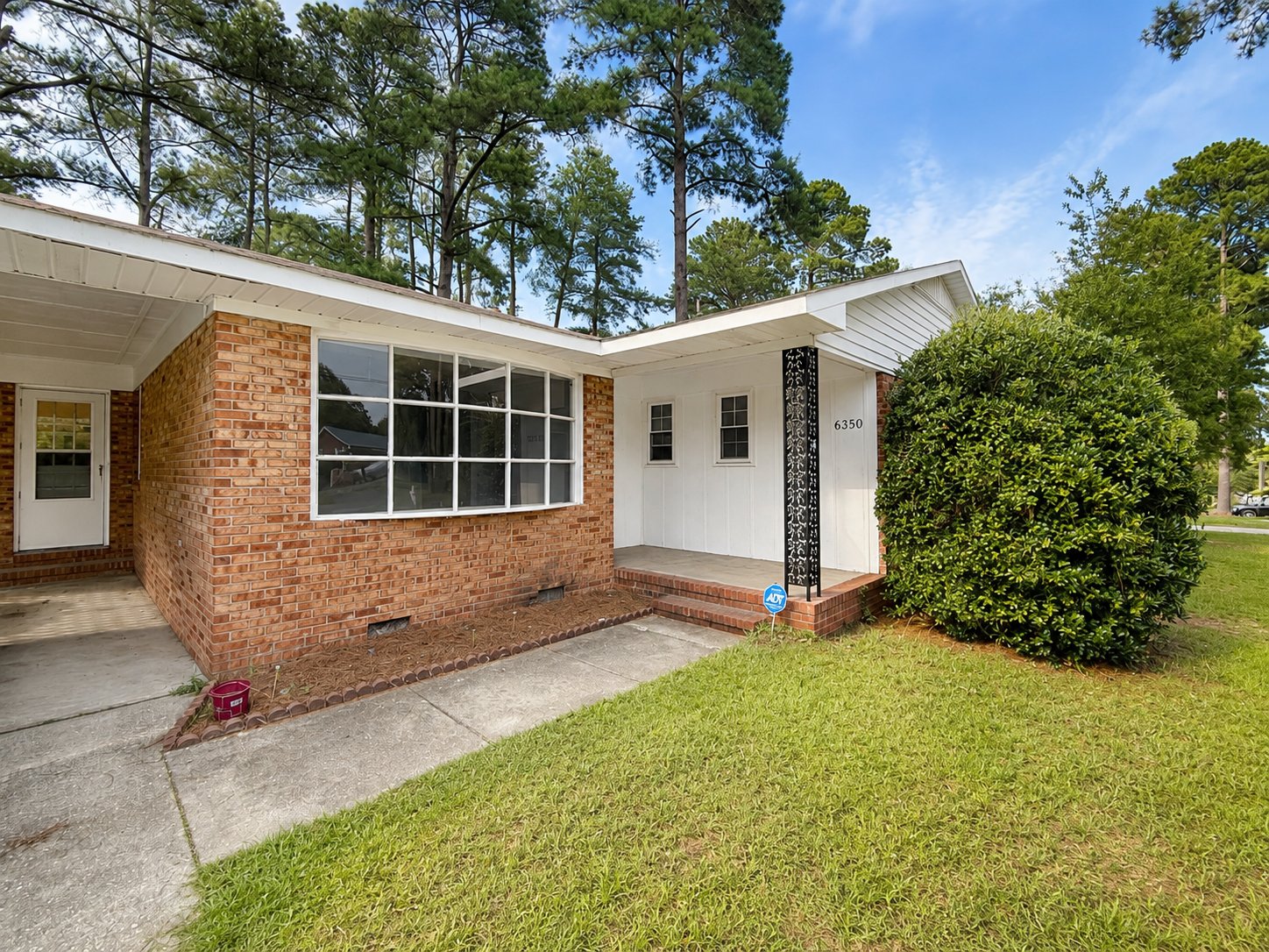 FAYETTEVILLE House: 6350 Rannock Dr