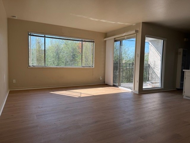 Berkeley Apartment: 2172 Blake St