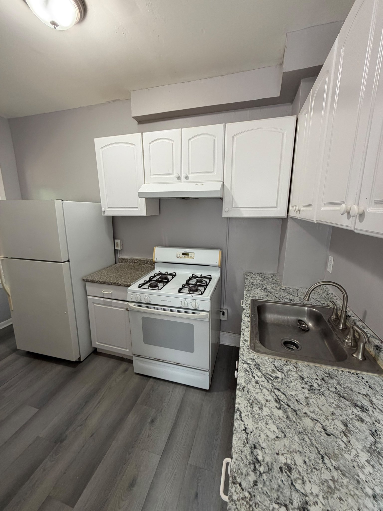 Trenton Townhome: 251 Highland Ave