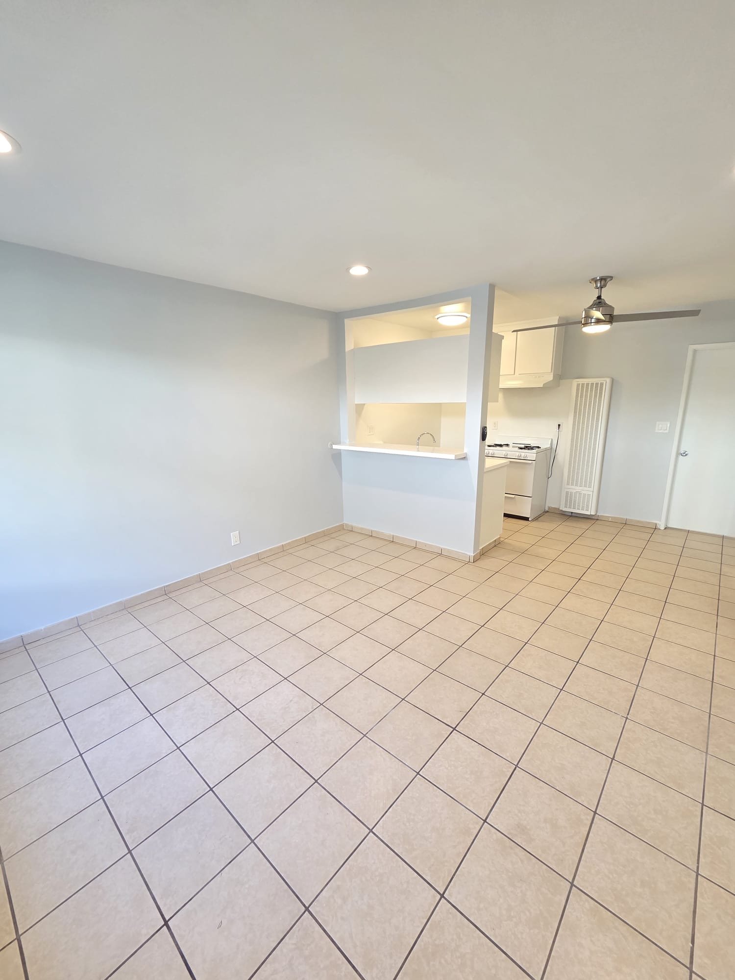 Sherman Oaks Apartment: 4660 Kester Ave