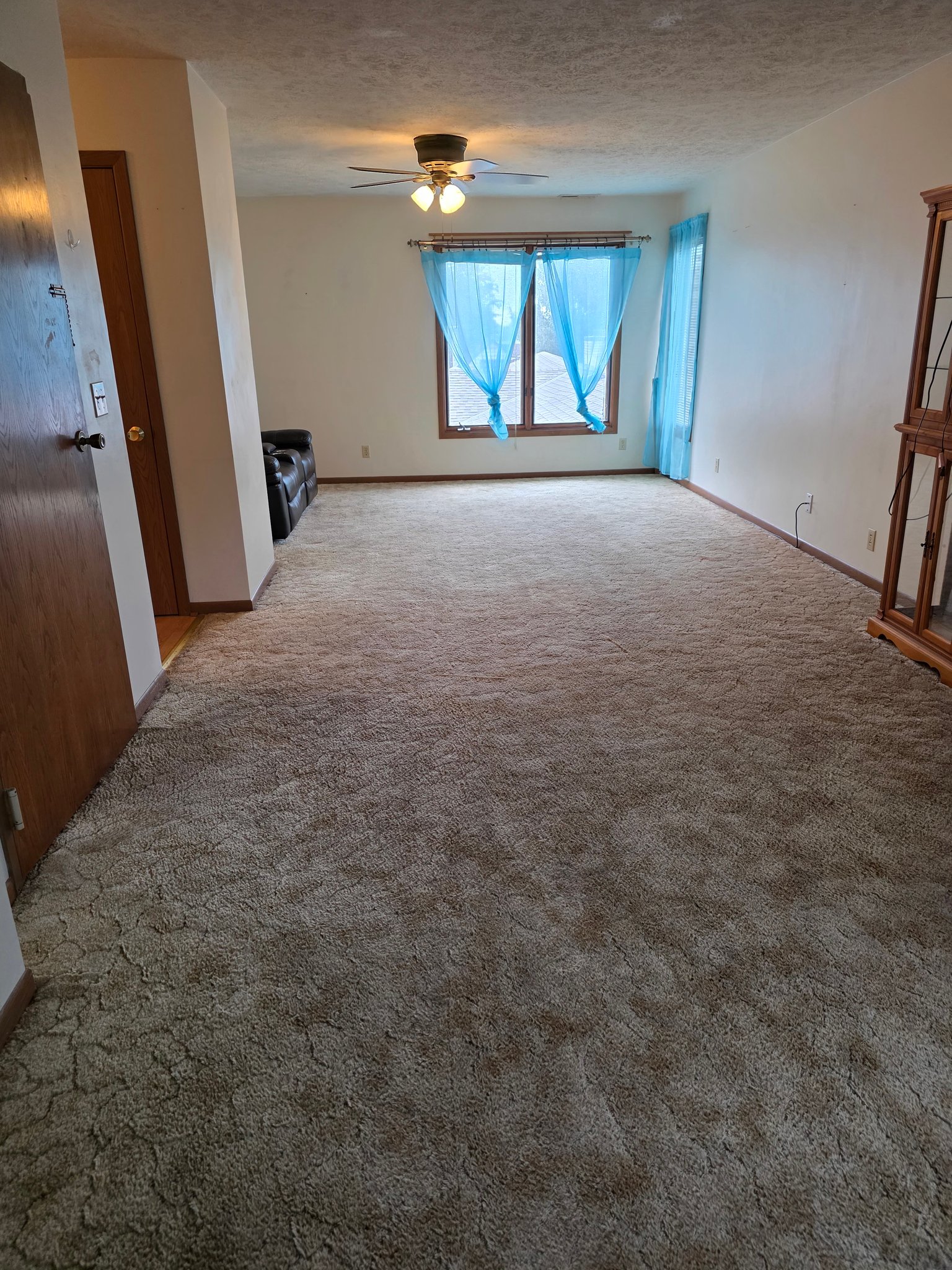 Bellevue Apartment: 612 W Mission Ave