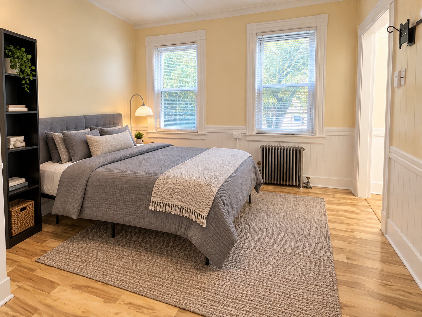 Providence Single Room: 205 Washington Ave
