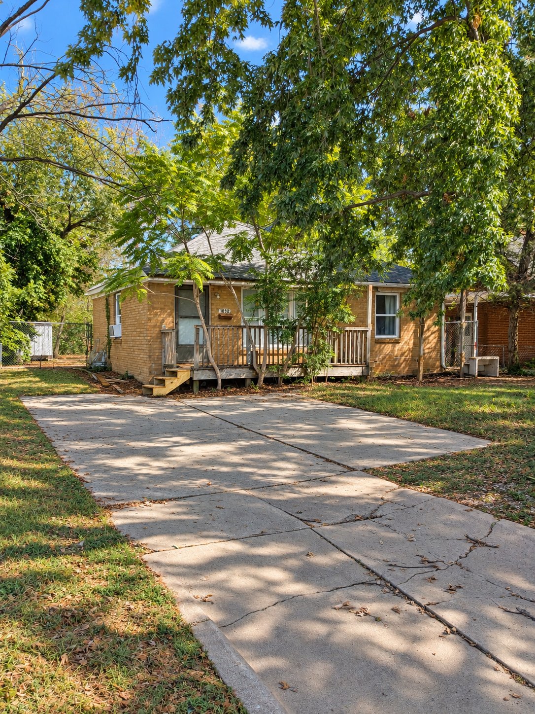 Wichita House: 1852 N madison