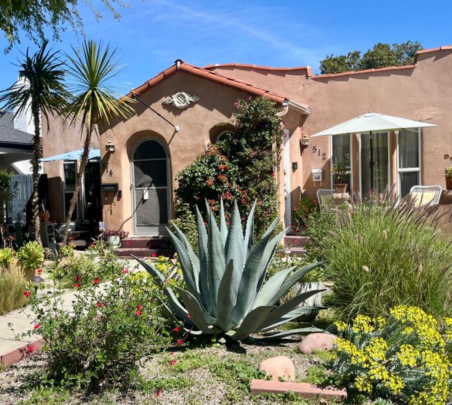 West Hollywood Single Room: 512 N Harper