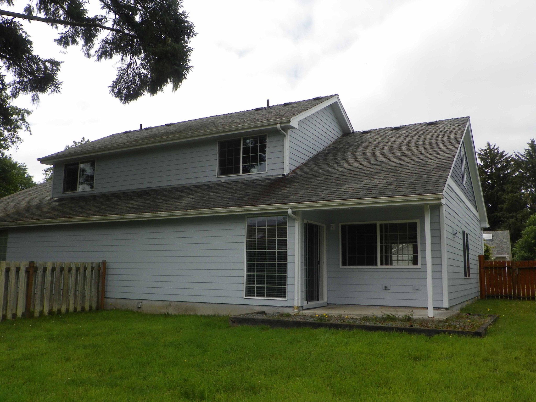 warrenton Multiplex: 734 nw date avenue