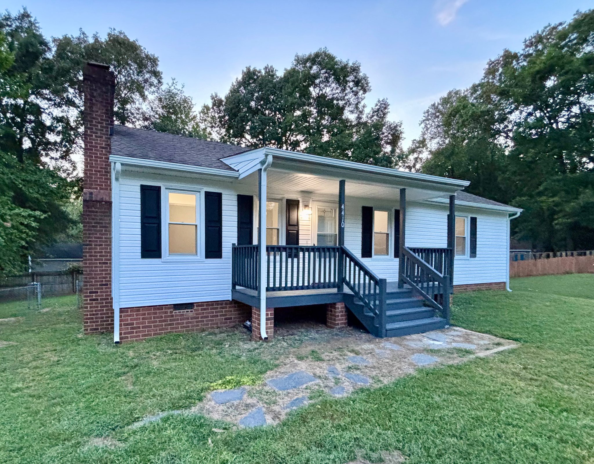Midlothian House: 4410 Southernbelle Lane