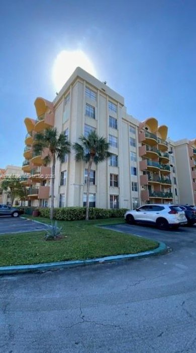 Miami Condo: 9360 Fontainebleau Blvd