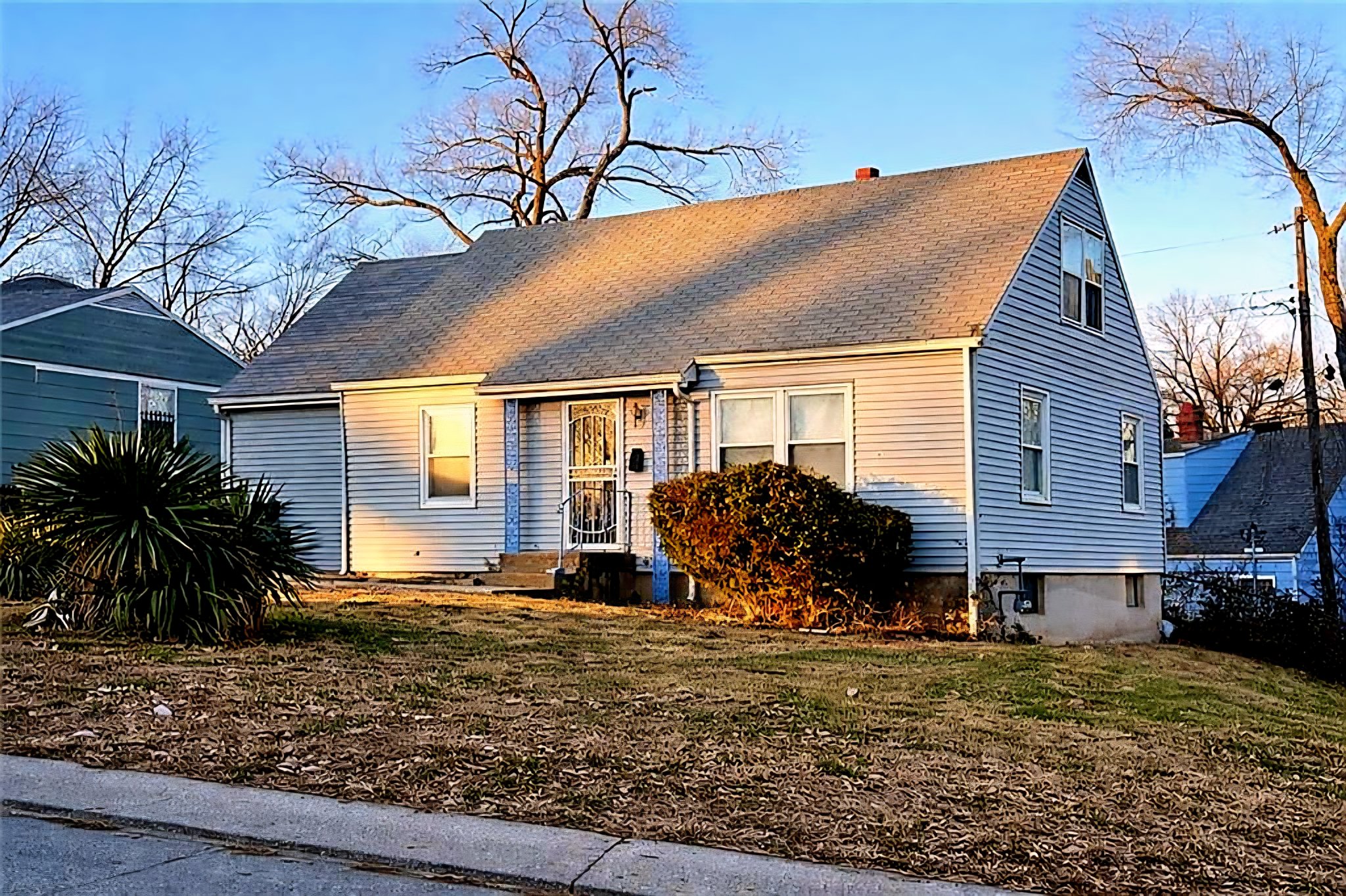 Kansas City House: 4736 E 44th Ter
