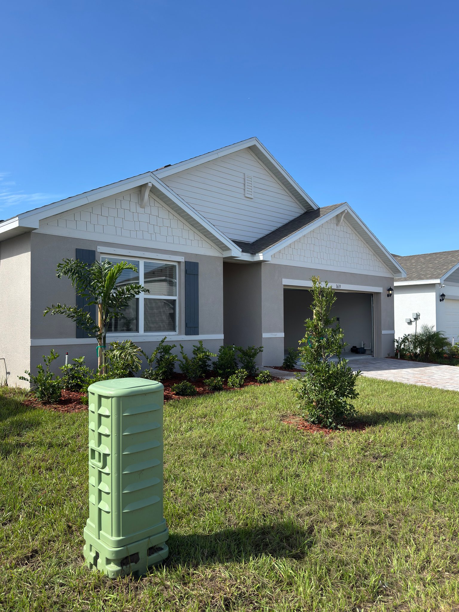 Palm Bay Single Room: 1633 Garabaldi Circle SE