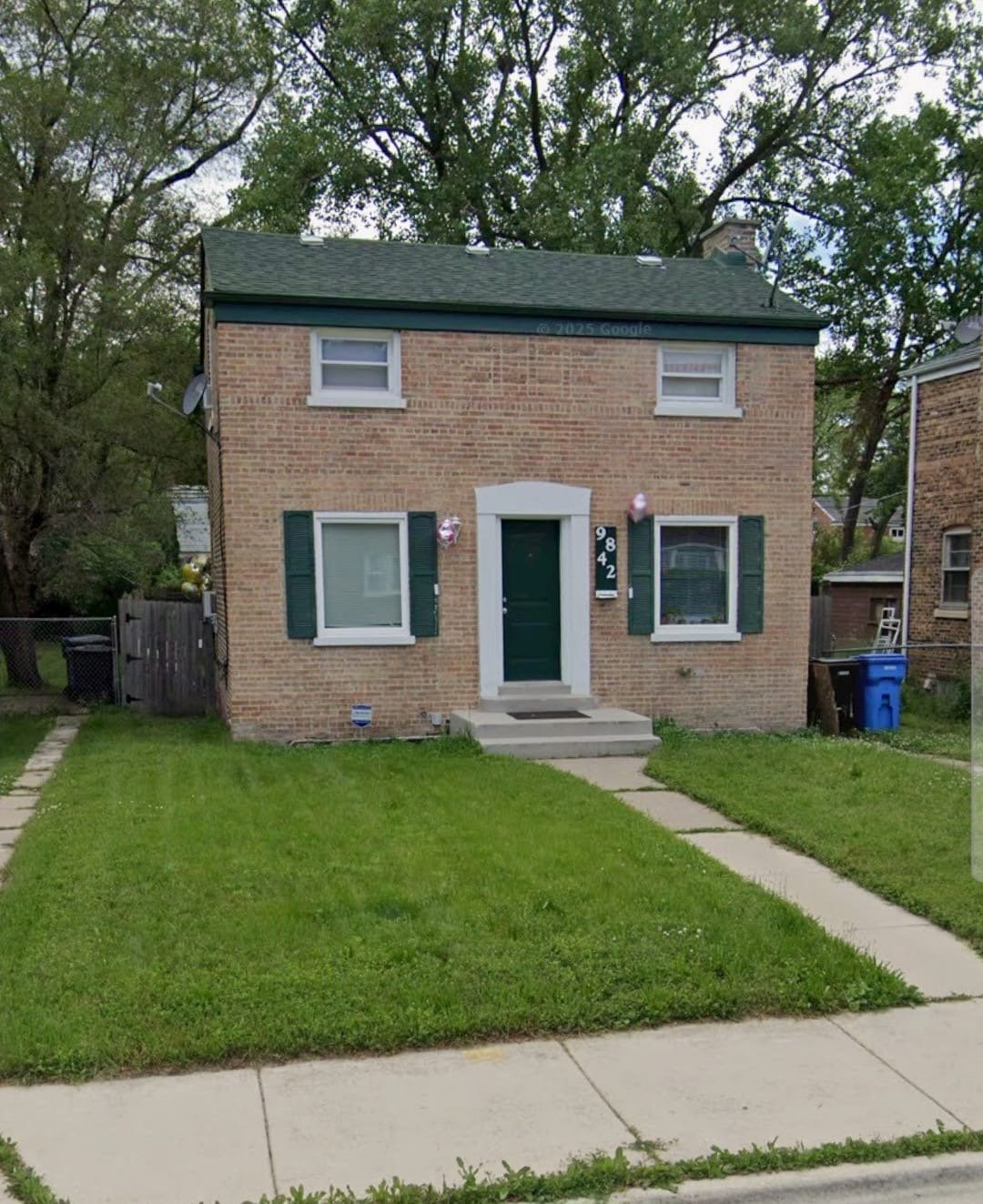 Chicago House: 9842 S Calhoun Ave