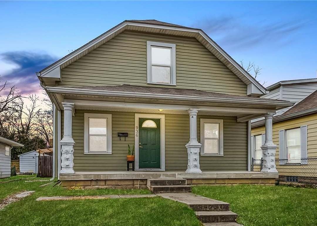 Indianapolis House: 936 E Pleasant Run Parkway North Dr
