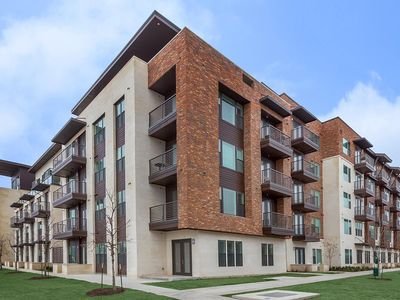 Austin Apartment: 2435 E Riverside Dr