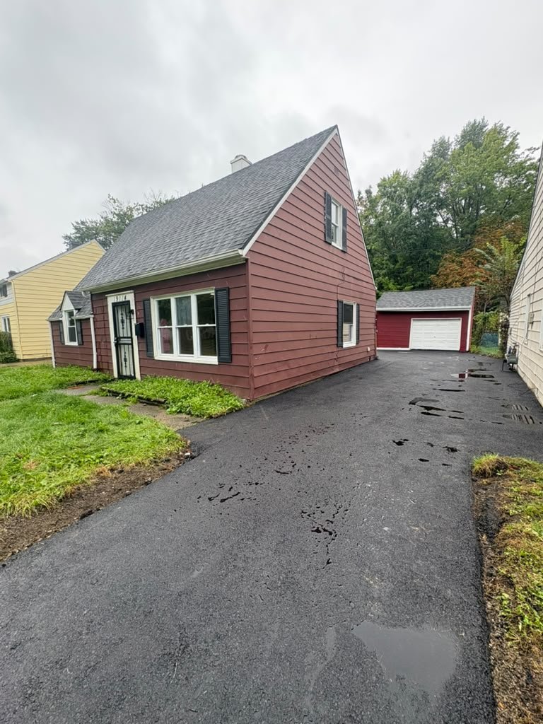 warrensville Heights House: 19114 Meadowlark Lane