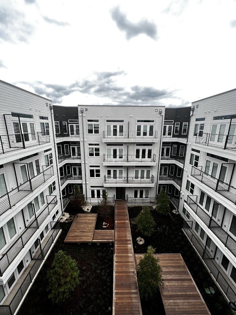 Austin Apartment: 1700 WIllow Creek