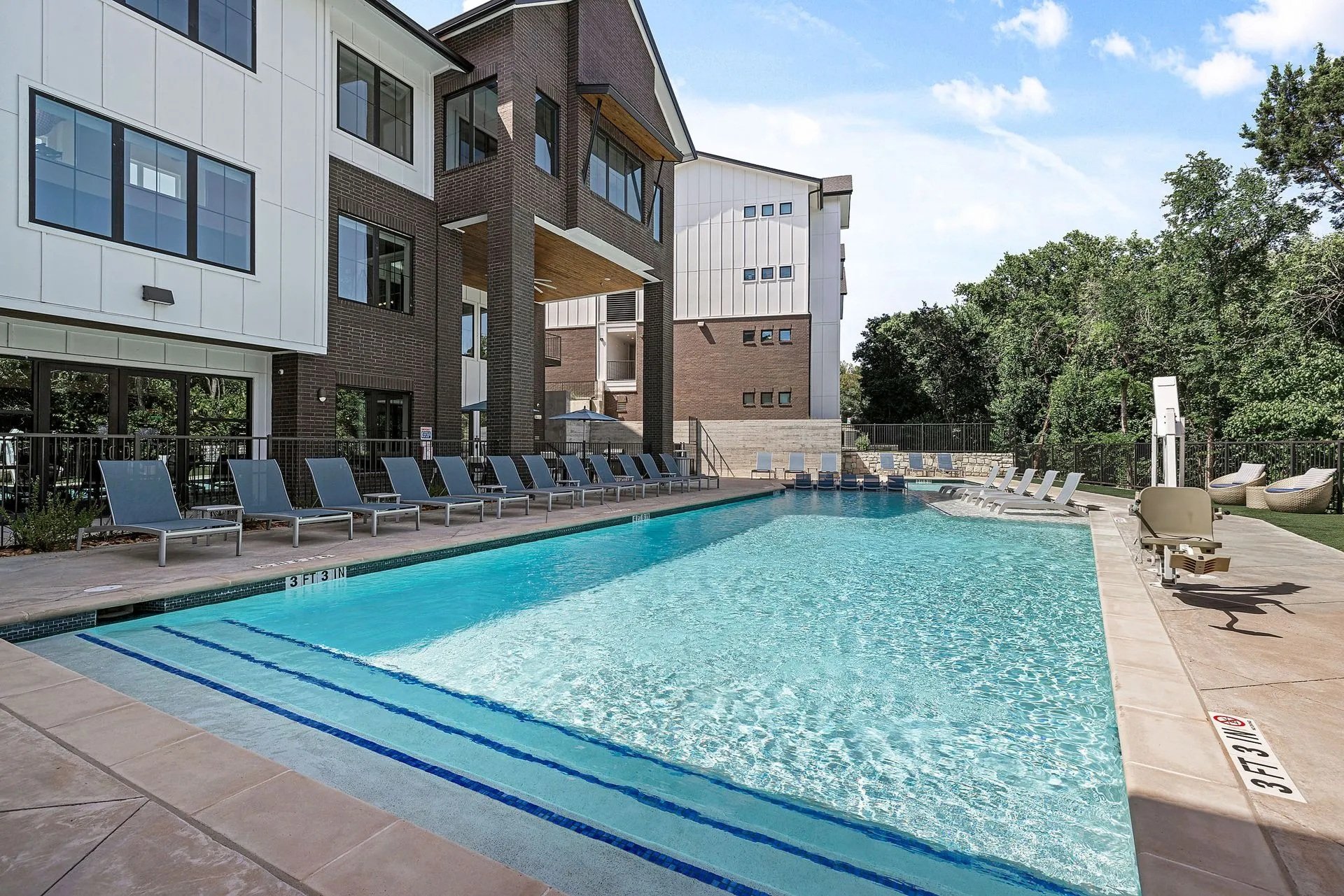 Austin Apartment: 7301 S IH 35