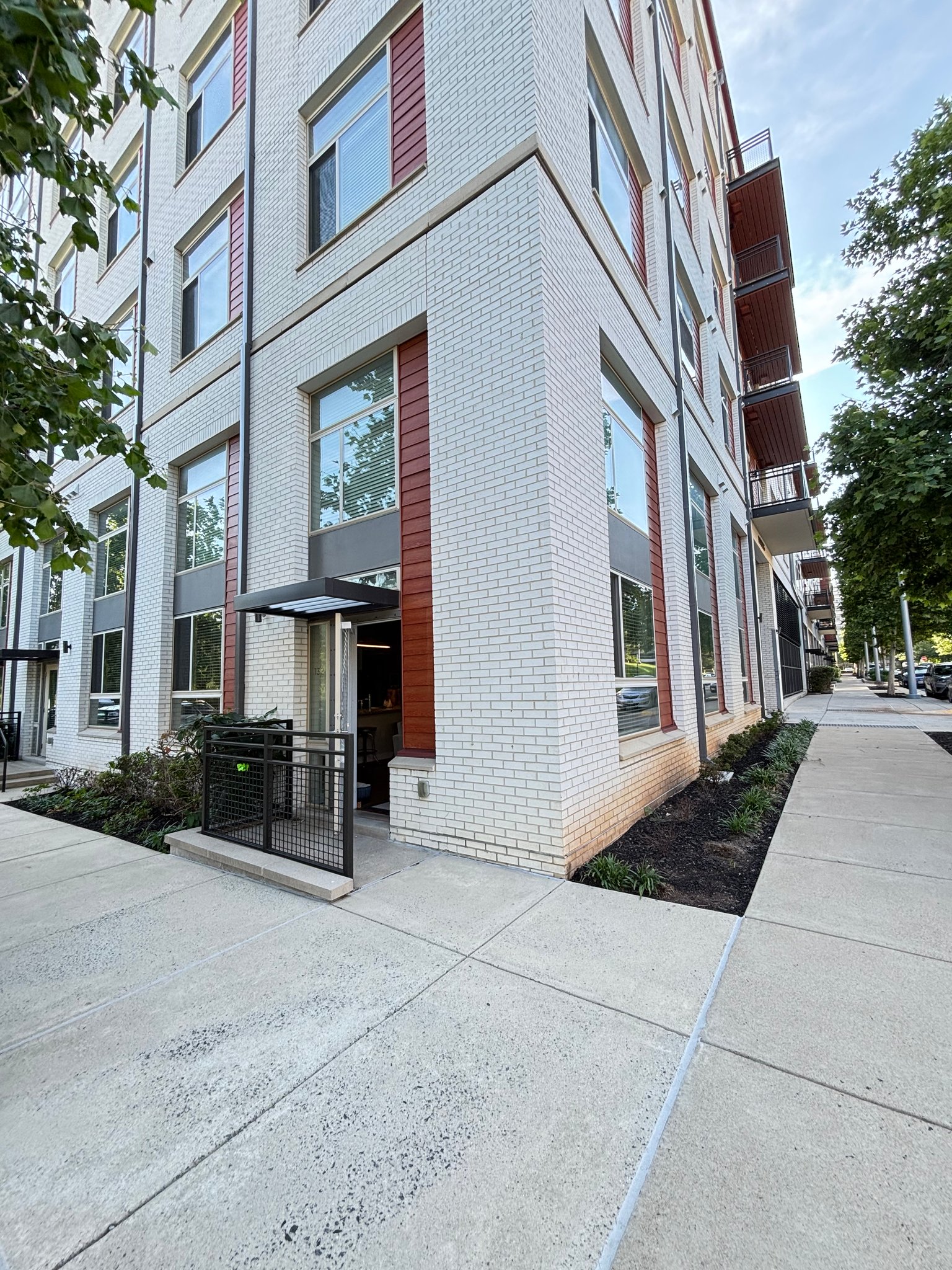 Mclean Apartment: 7915 Jones Branch Drive, mclean, va 22102