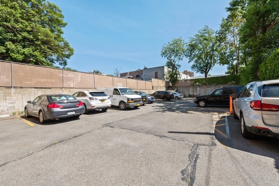Astoria Condo: 25-25 Newtown Avenue,