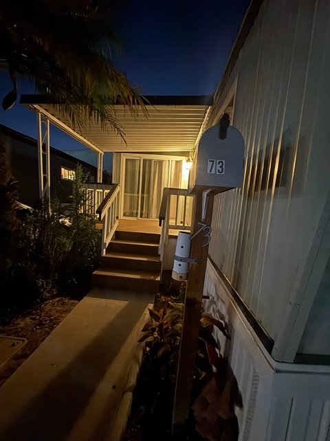 Gardena House: 435 E Gardena Blvd