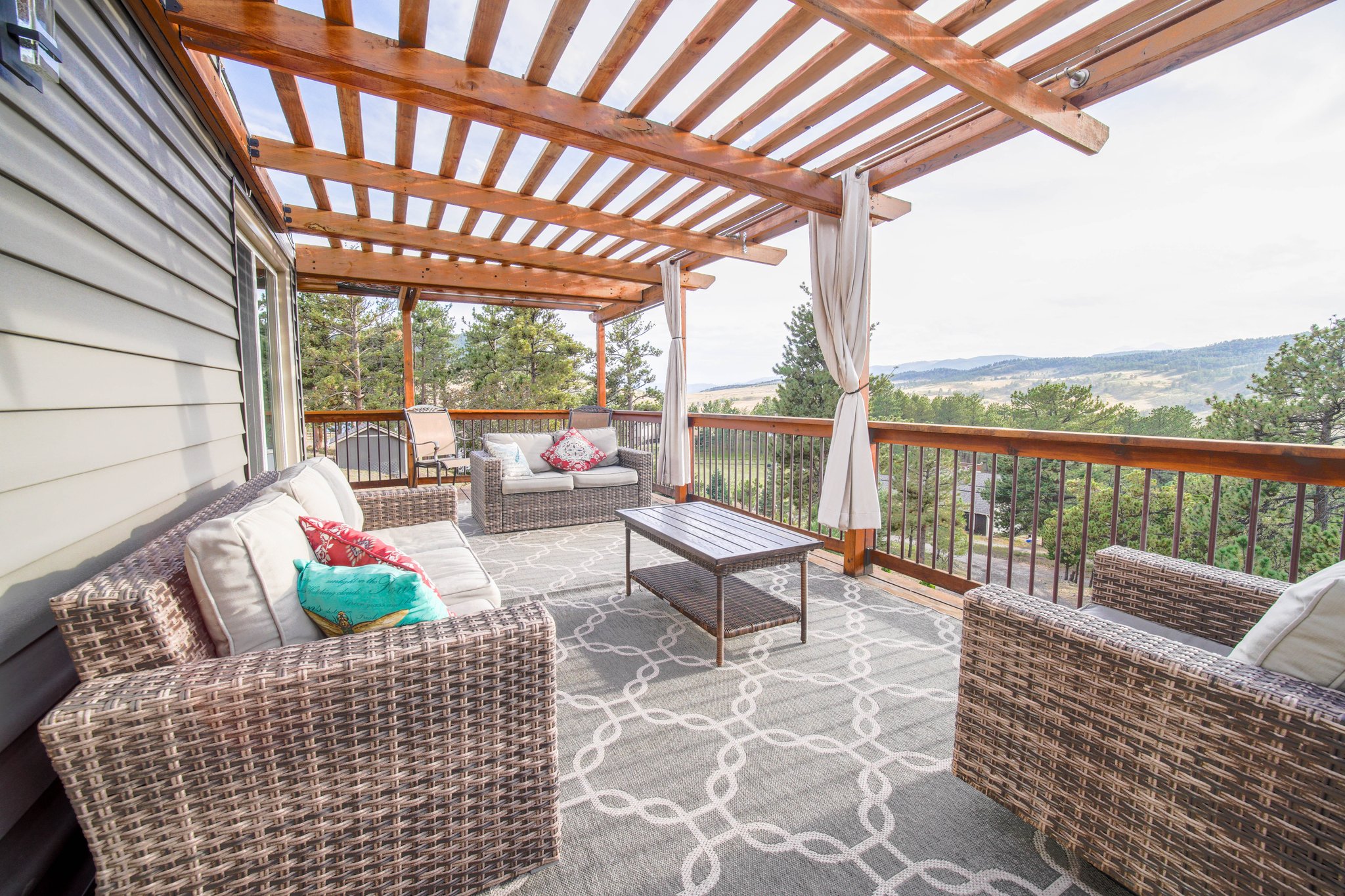 Loveland House: 234 Greenwood Dr