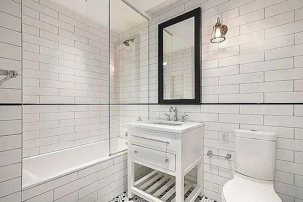 Long Island City Condo: 536 47th Rd,