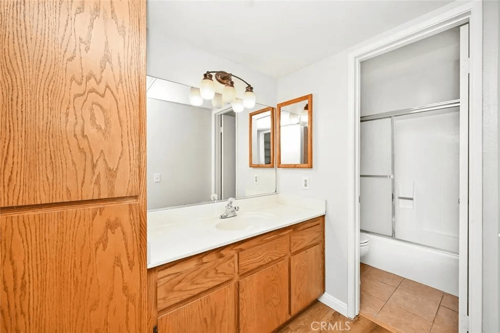 Santa Ana CA Condo: 2805 S Fairview St