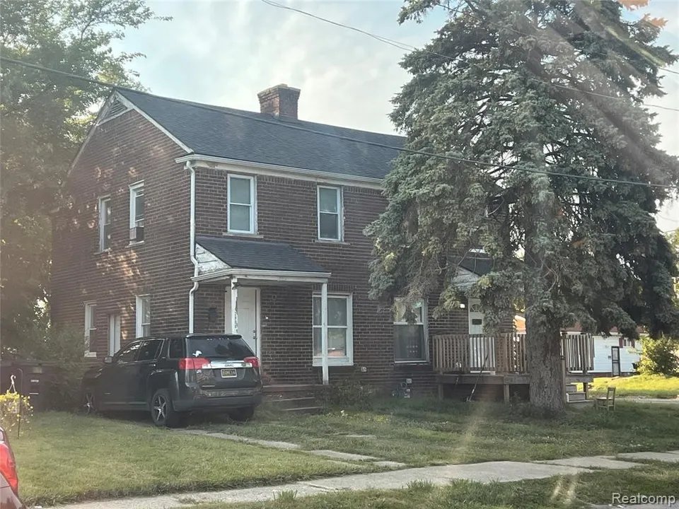 Detroit Multiplex: 2906 Ethel