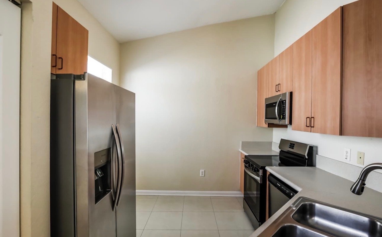 Homestead House: 2151 NE 37th Rd