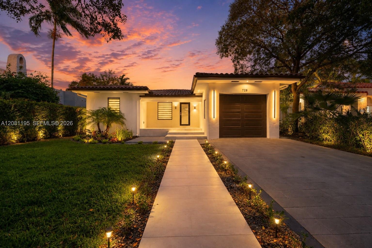 Coral Gables House: 728 Majorca Ave