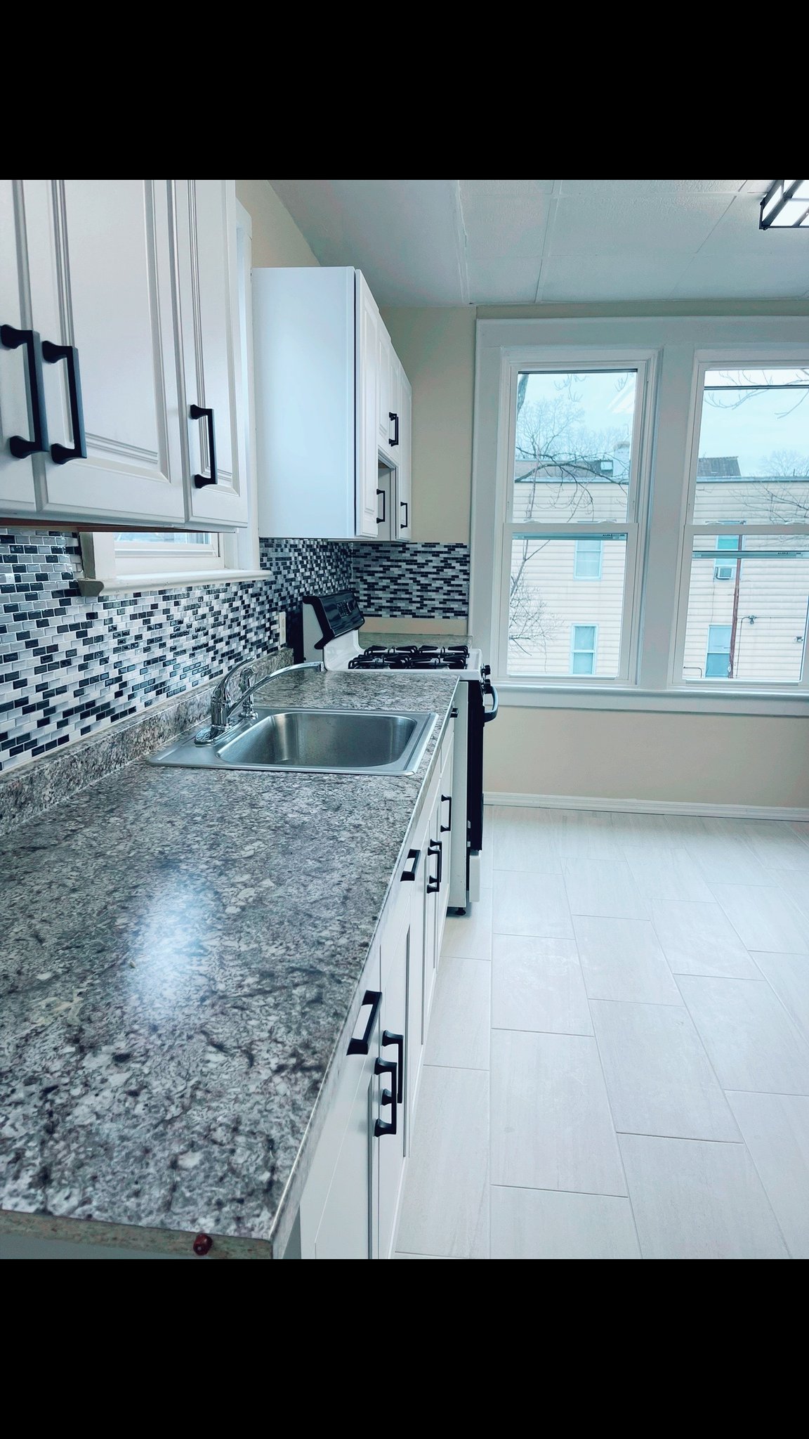 Irvington Multiplex: 16 Hazel Pl