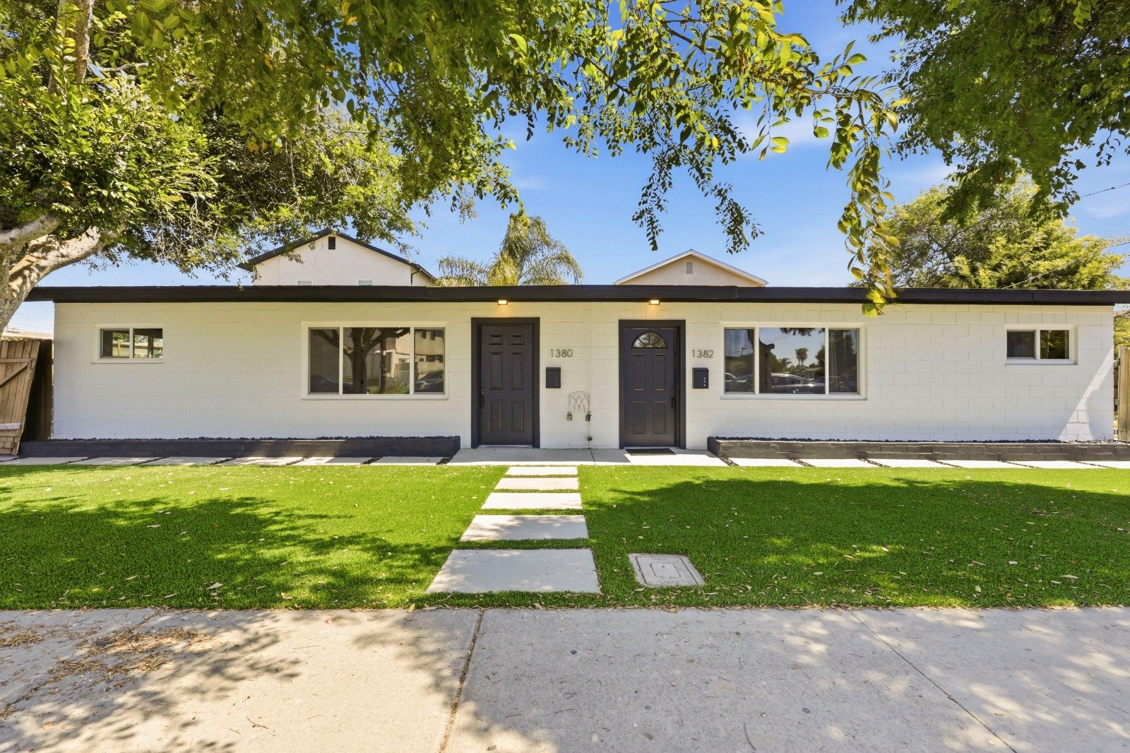 Imperial Beach House: 1382 Grove Avenue