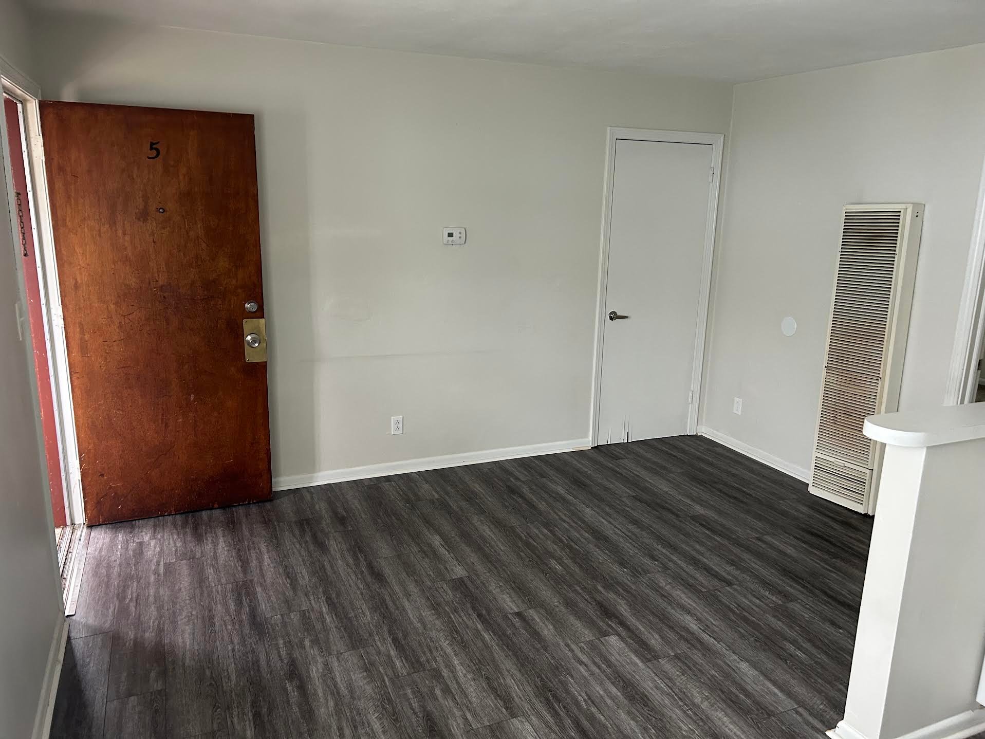 Norfolk Apartment: 161 D View Ave