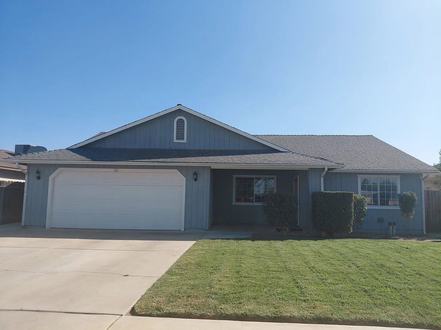 Porterville House: 1161 Median Ave