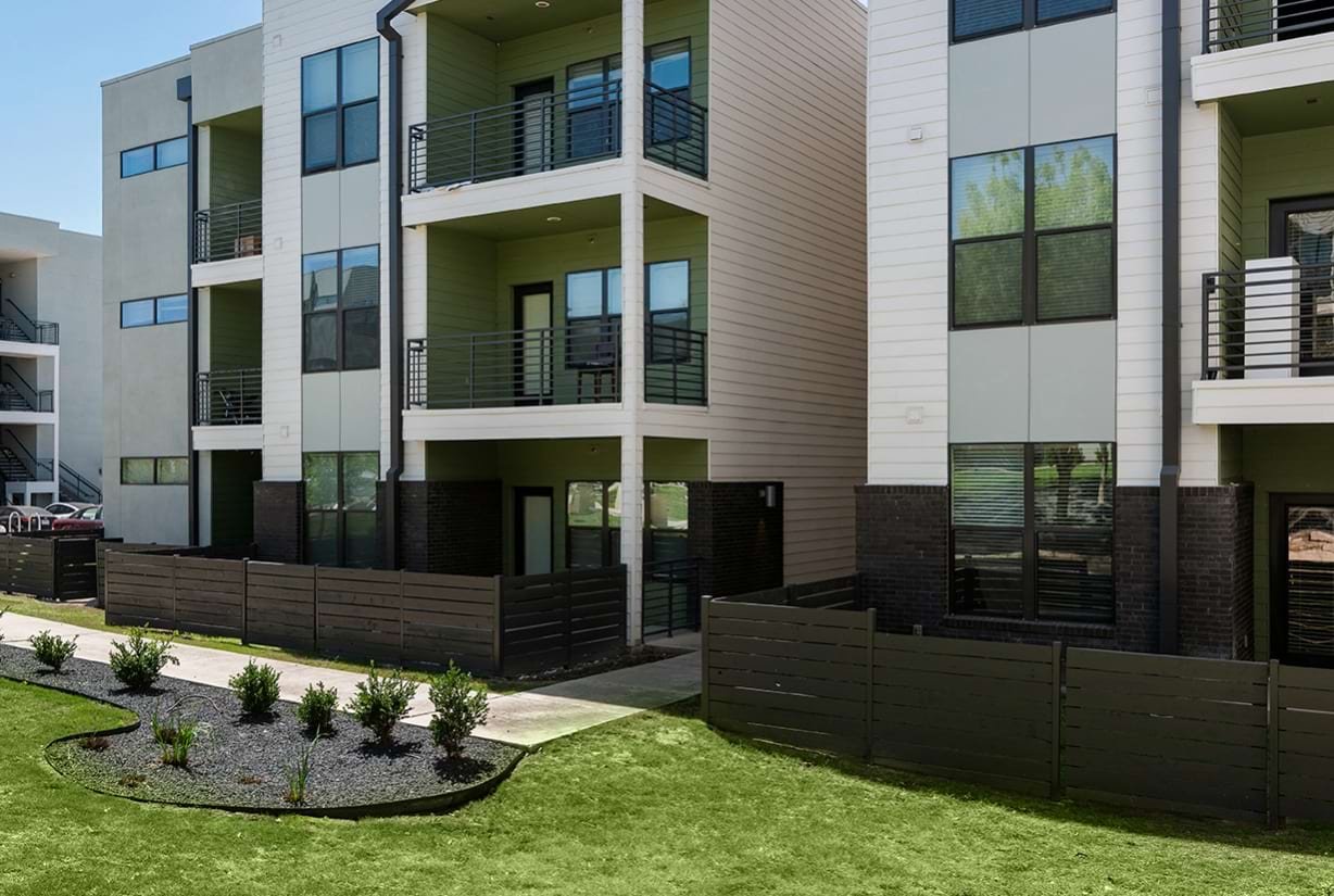 austin Apartment: 7330 Bluff springs rd