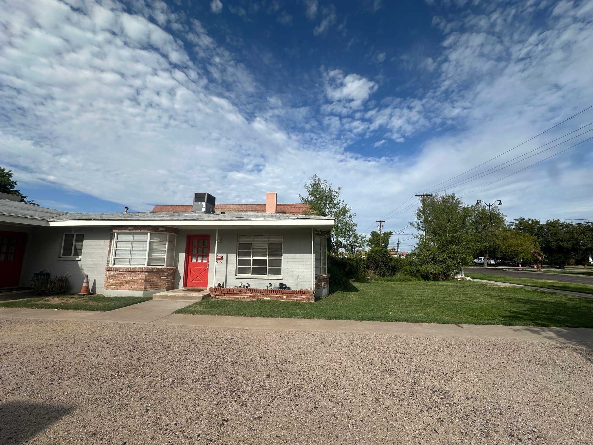 Mesa Apartment: 121 W 2nd St