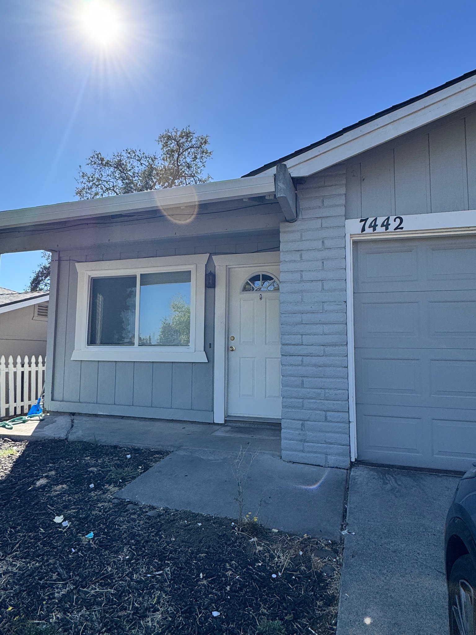Fair Oaks Multiplex: 7442 Tierra Way