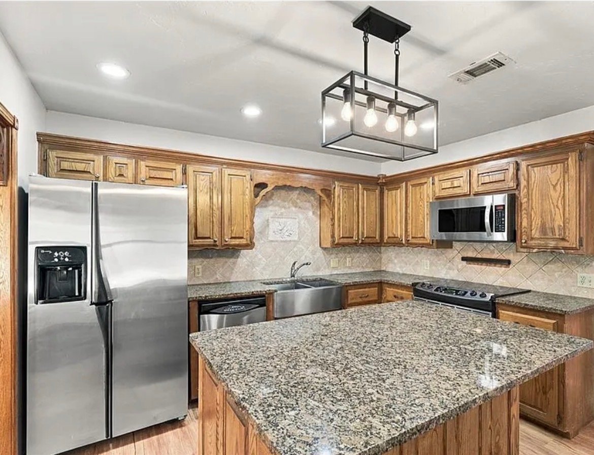 Choctaw House: 14825 1st St