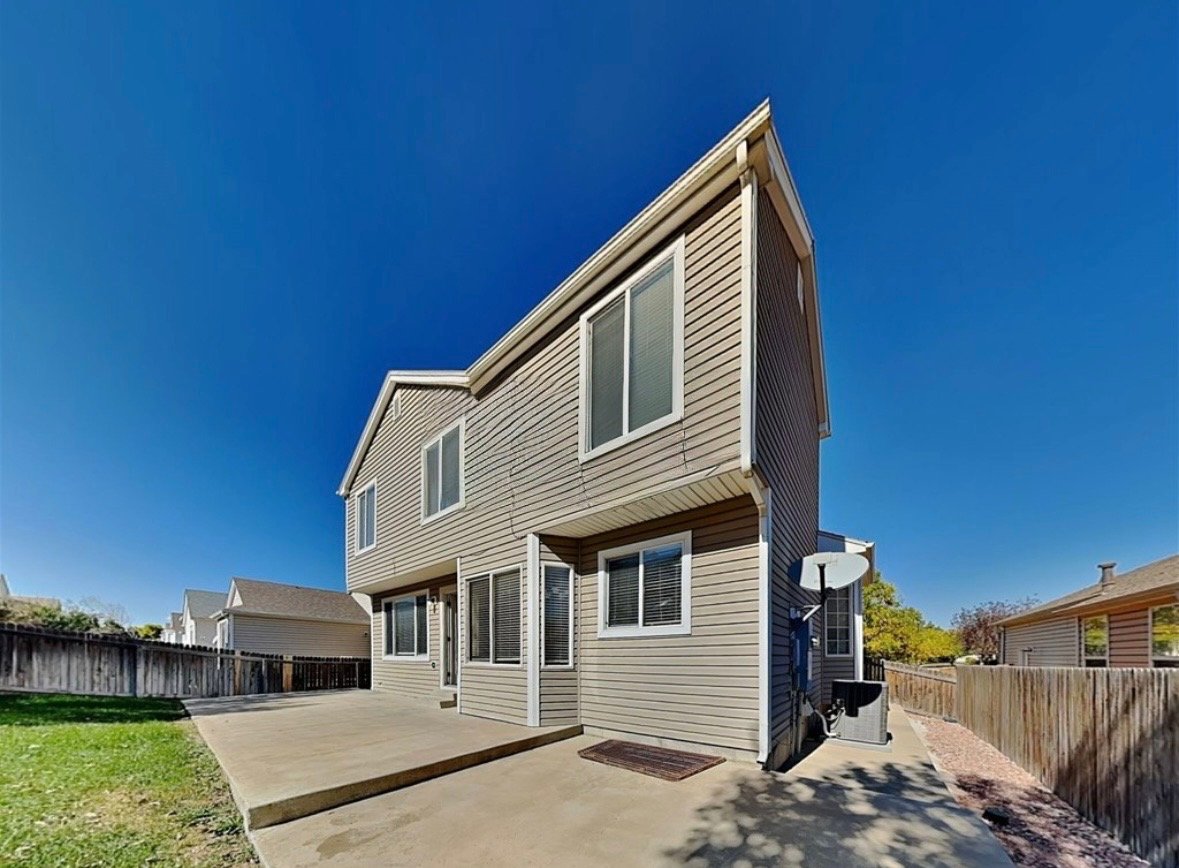 Commerce City House: 15395 E 99th Ave