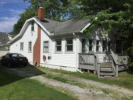 Eastlake House: 55 River Dr
