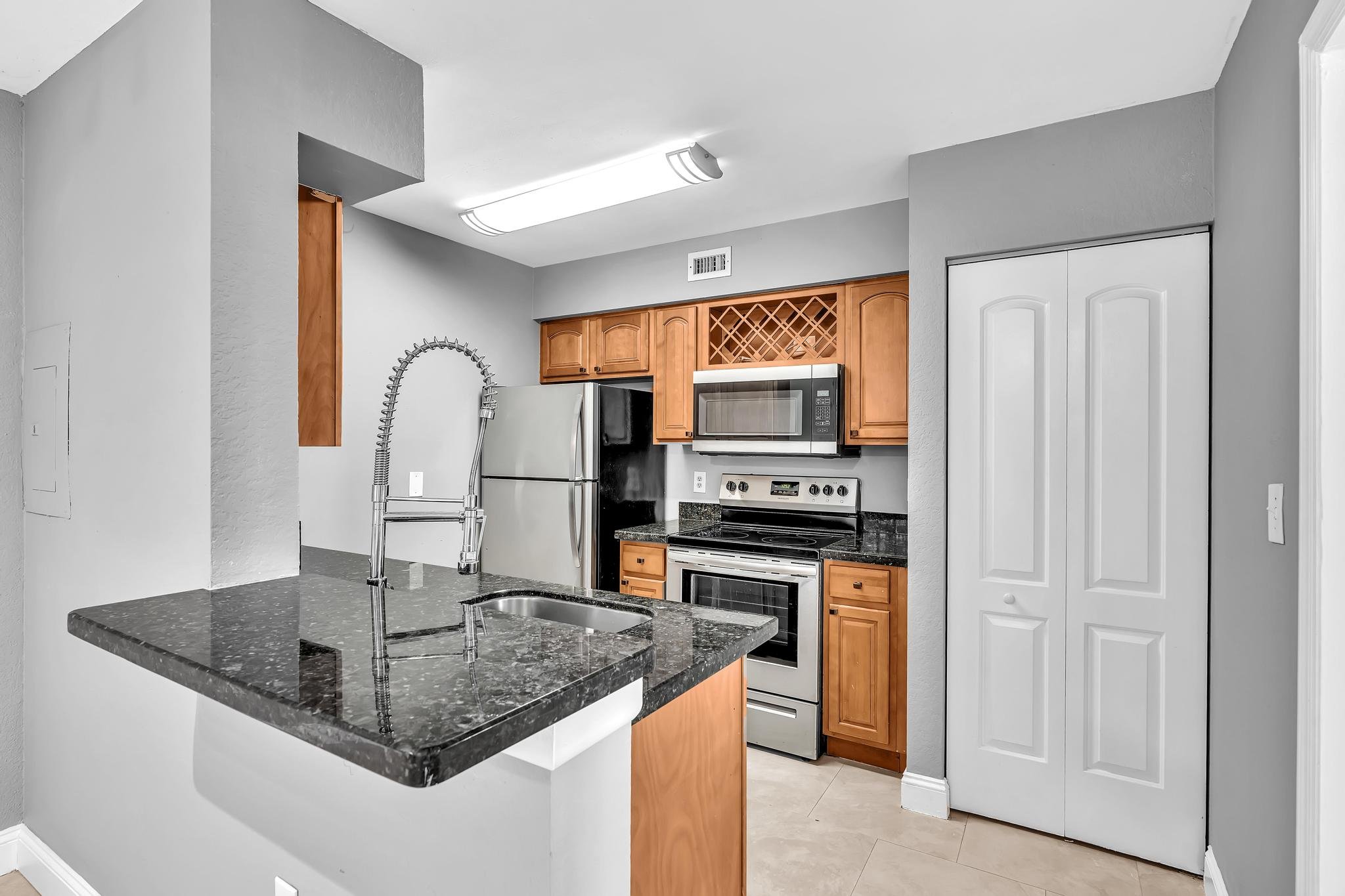 Fort Lauderdale Condo: 2820 North Oakland Forest Dr.