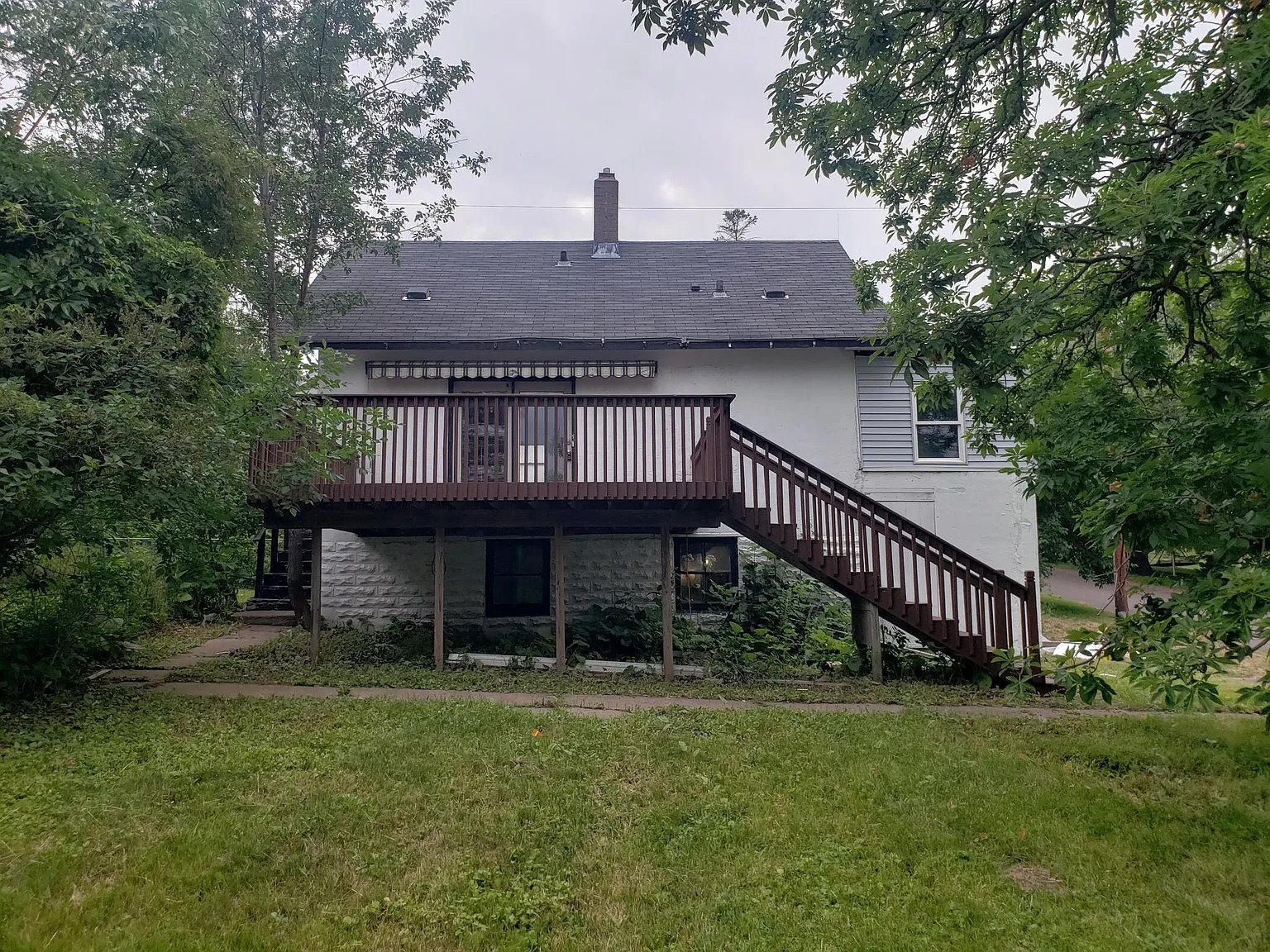 Duluth House: 3401 Vernon St